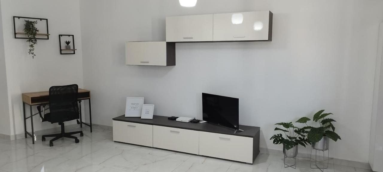 Large And Modern Apartment In The Centre Of Malta Mosta Ngoại thất bức ảnh
