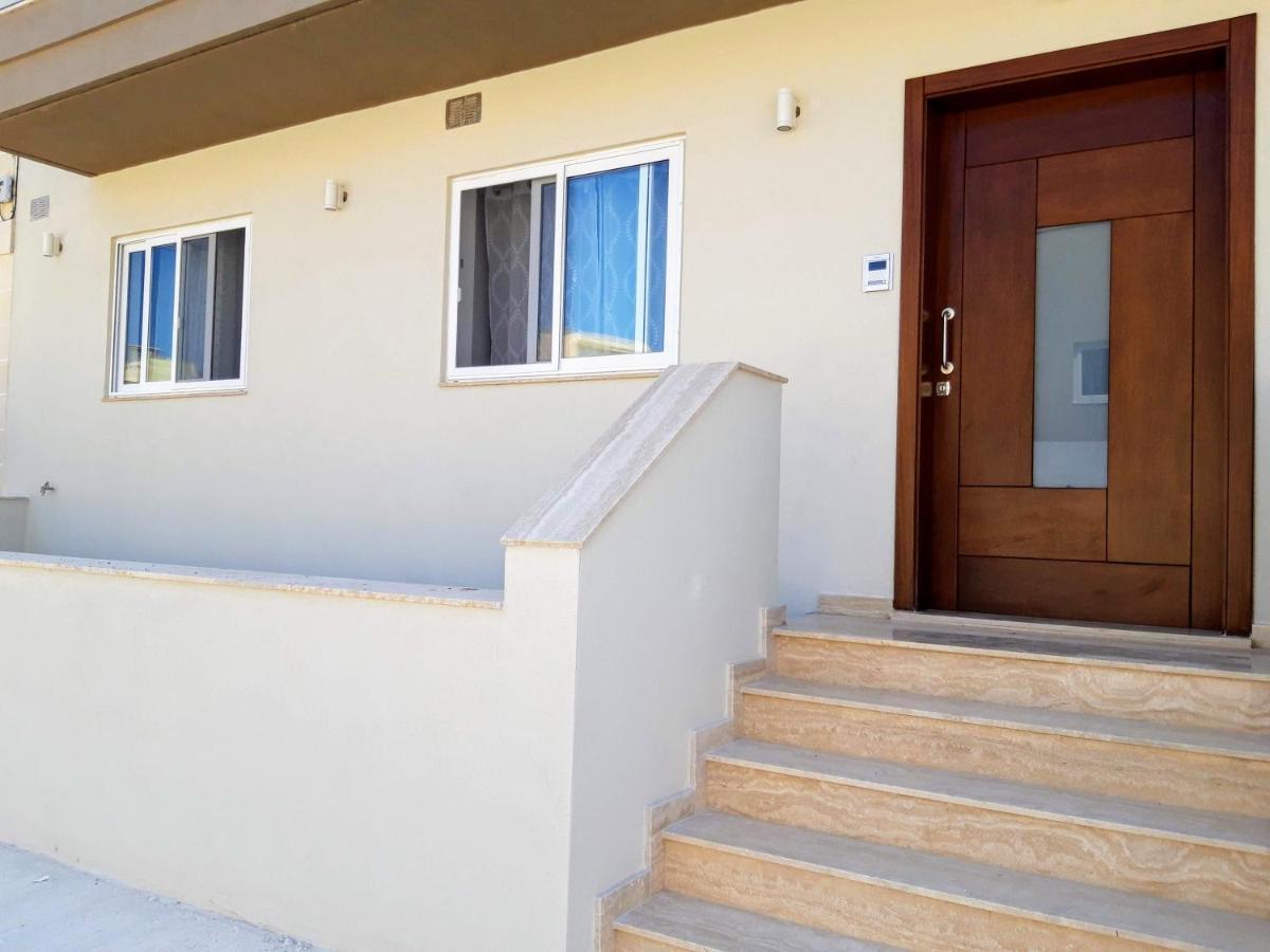 Large And Modern Apartment In The Centre Of Malta Mosta Ngoại thất bức ảnh