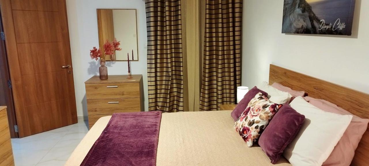 Large And Modern Apartment In The Centre Of Malta Mosta Ngoại thất bức ảnh